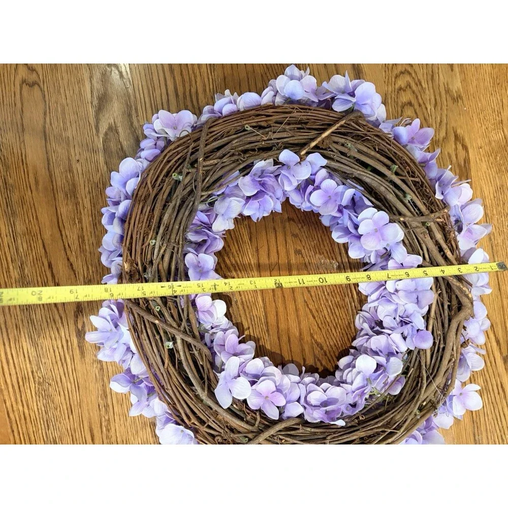 NWOT 18” Faux Purple/lavender Hydranger Grapevine Wreath Front Door Decor